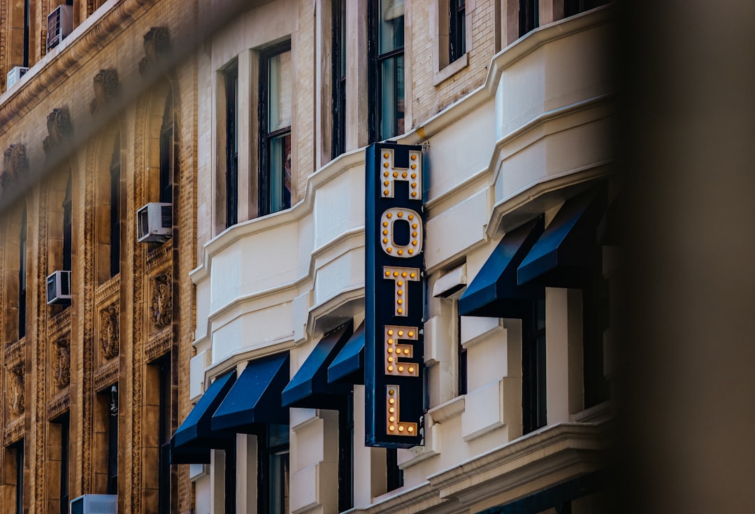 How Seasonality Affects Hotel Pricing: The Art of Dynamic Revenue Management