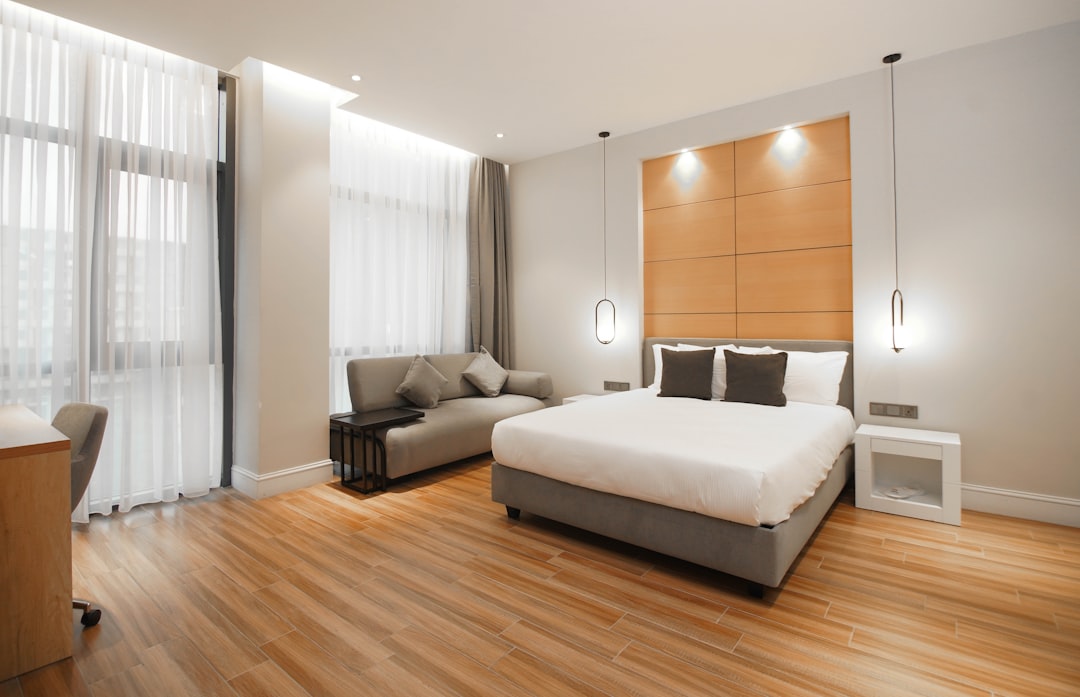 How to Choose a Hotel Based on Room Type and Layout Needs