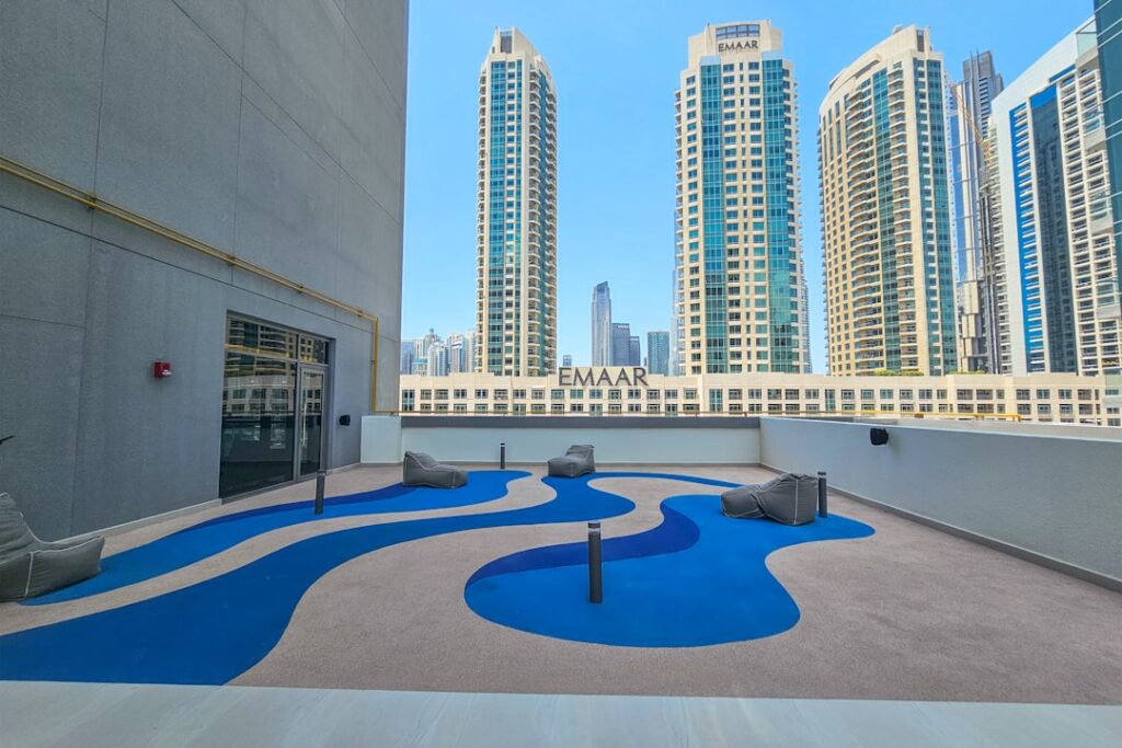 2. Business Bay: Corporate Hub Convenience