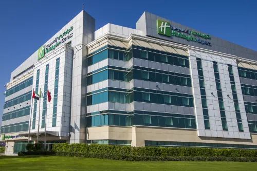 4. Holiday Inn Express Dubai Airport