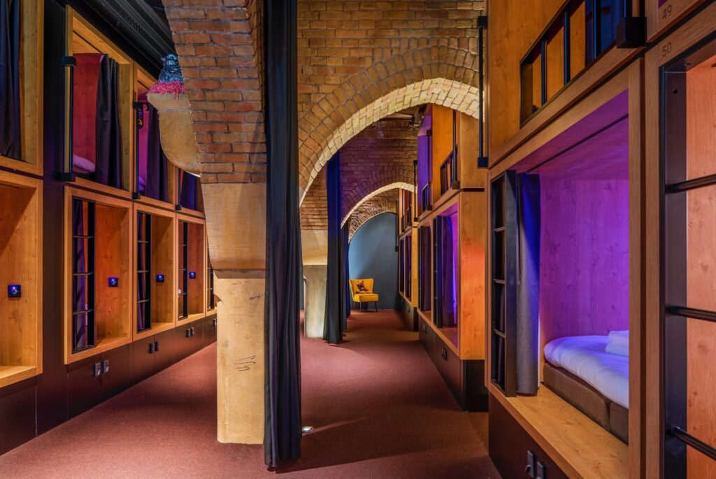 8. Bunk Pod Hostel Downtown