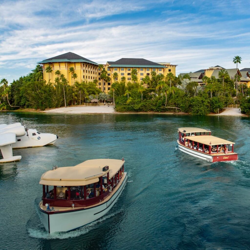 Large Hotel Benefits: Comprehensive Services and Reliable Standards