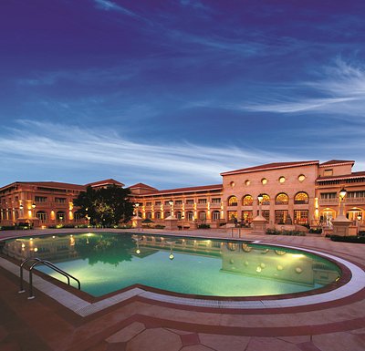 Luxury Hotels: Grand Scale Operations