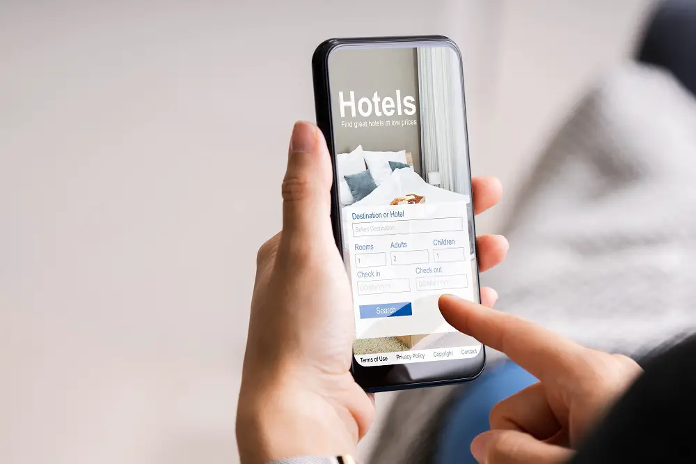 Top Budget Hotel Chains with Early Bird Programs
